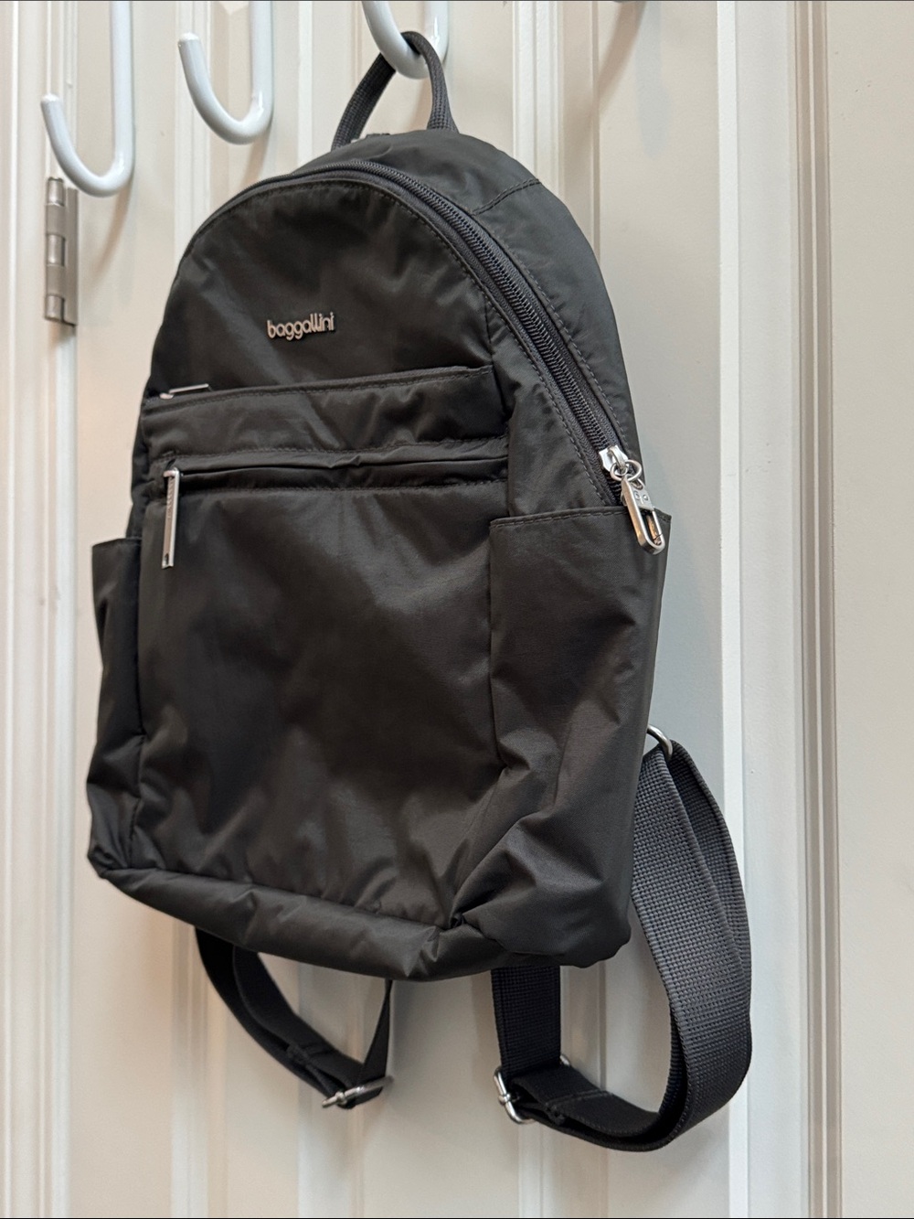 Baggallini Charcoal Black Lightweight Nylon Backpack - Picture 2 of 7